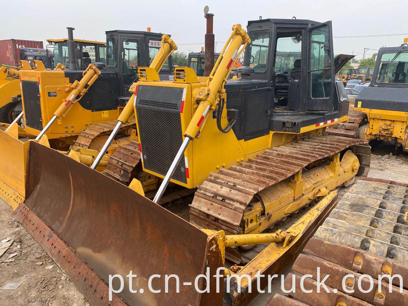 Used Bulldozer 1